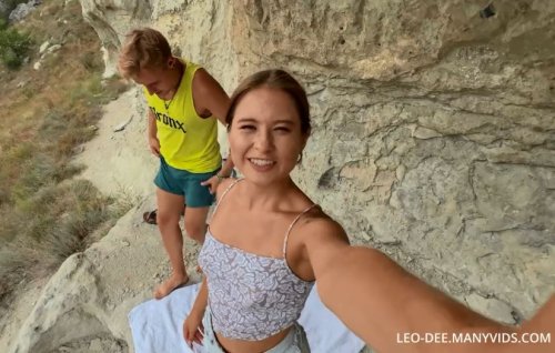 Крымская блогерша хотела поснимать горы, но сняла порно!