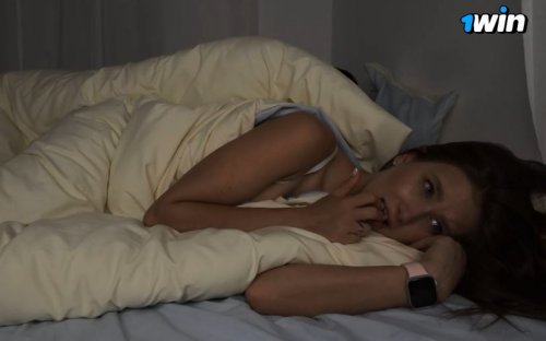 "Мне холодно, можно я с тобой лягу?" - Тётя напросилась в мою кровать и что из этого вышло?