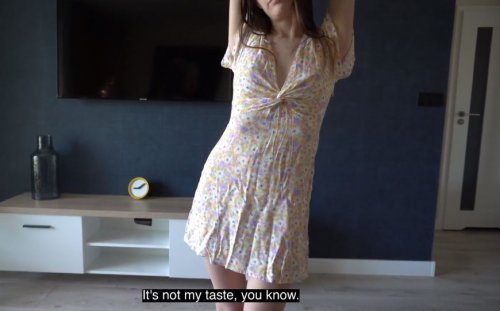 "Поможешь мне выбрать платье на свидание?" - У племянницы сегодня первое свидание!